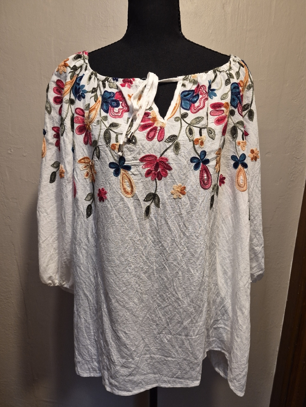 Kindred Embroidered Floral Tunic Blouse Balloon Sleeve White 2X Plus Boho